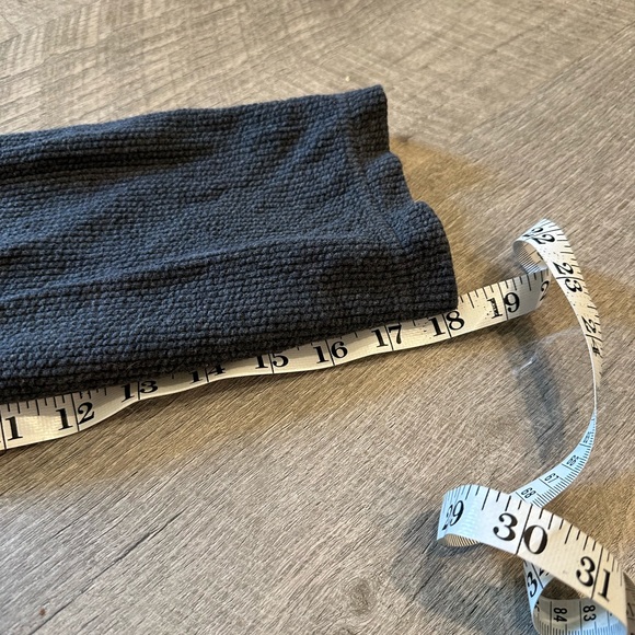 Lululemon cropped ribbed turtleneck sweater size small - Picture 2 of 7
